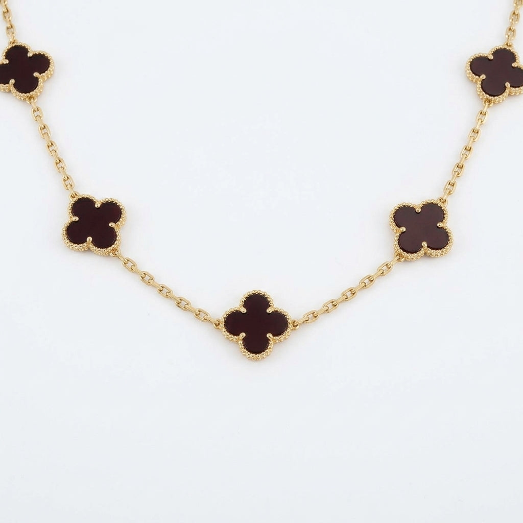 Collar Trébol de la Suerte granate